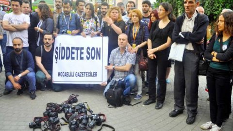 gazetecilere_siddet