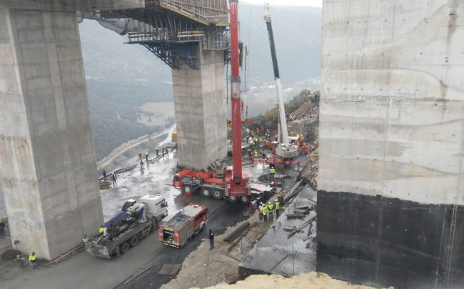 kocaeli-gebze-viyaduk-coktu-jpg2KAQ2s6C